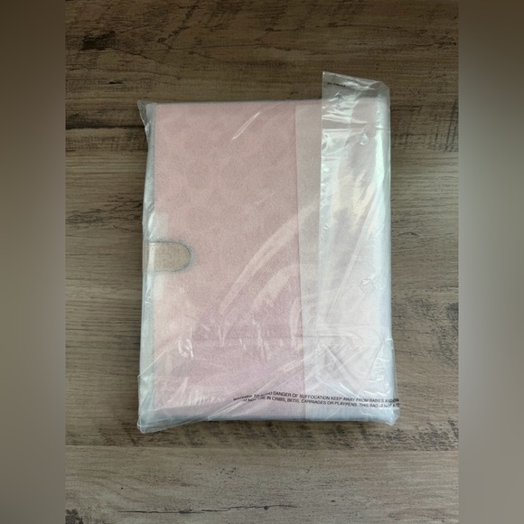 Coach Powder Pink Notebook In Signature Canvas - Picture 9 of 10